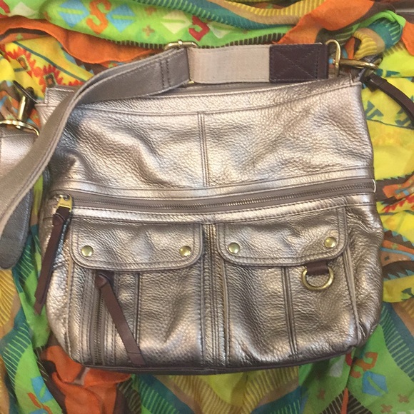 Fossil leather pewter purse - Picture 4 of 13